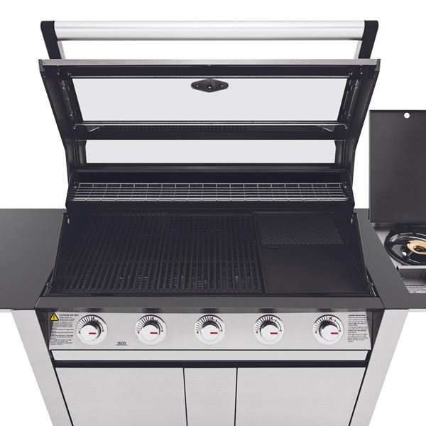 Beefeater 1600 5 Bnr BBQ & Side Bnr Trolley - S.Steel